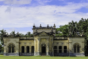 মং রাজবাড়ির সংস্কার ও সংরক্ষণে উদ্যোগ নিলেন মংসুইপ্রু চৌধুরী
