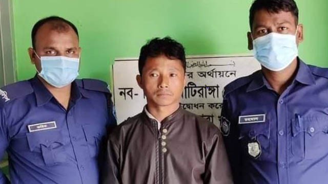 মাটিরাঙ্গায় অস্ত্রসহ যুবক গ্রেপ্তার