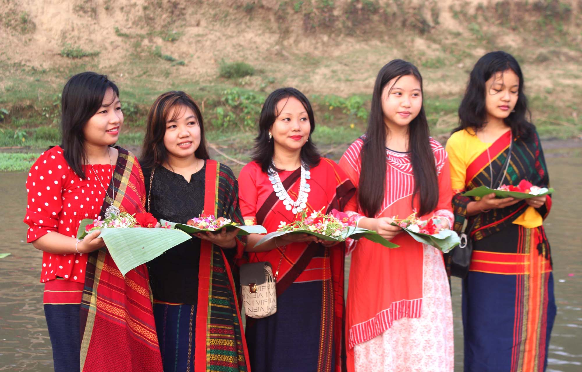 পাহাড়ে শুরু প্রাণের উৎসব বৈসাবী