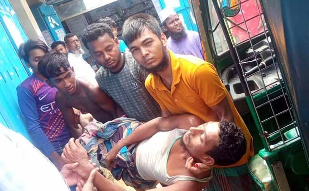 জমি চাষ করতে গিয়ে বেধড়ক মারধরে আহত ১২ঃনিখোঁজের অভিযোগ