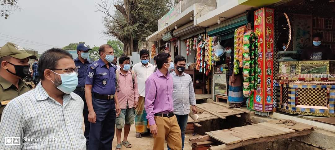 থানচিতে লকডাউন বাস্তবায়নের প্রশাসনের প্রানপন চেষ্টা 