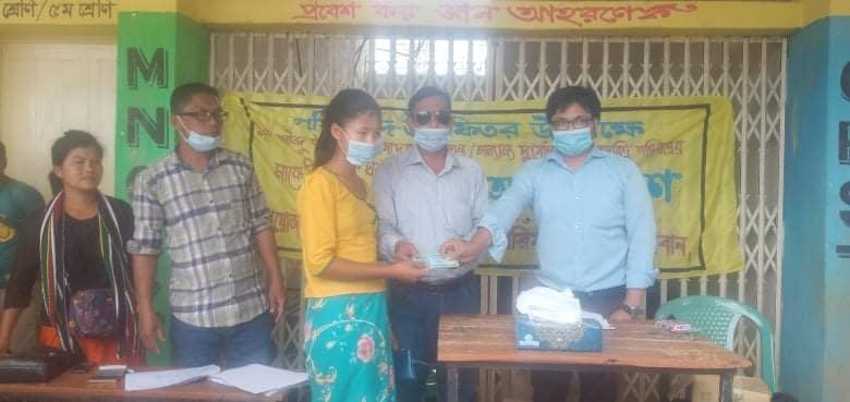 রুমা পাইন্দু ইউনিয়নের ১২৩৫ পরিবারকে অর্থ বিতরন