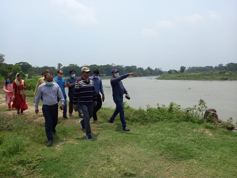 হালদা নদী পরিদর্শন চট্টগ্রাম বিভাগীয় কমিশনার এ বি এম আজাদ 