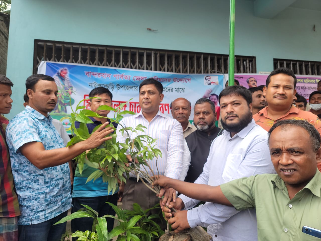 নানা আয়োজনে নাইক্ষ্যংছড়িতে আওয়ামীলীগের প্রতিষ্ঠা বার্ষিকী পালিত