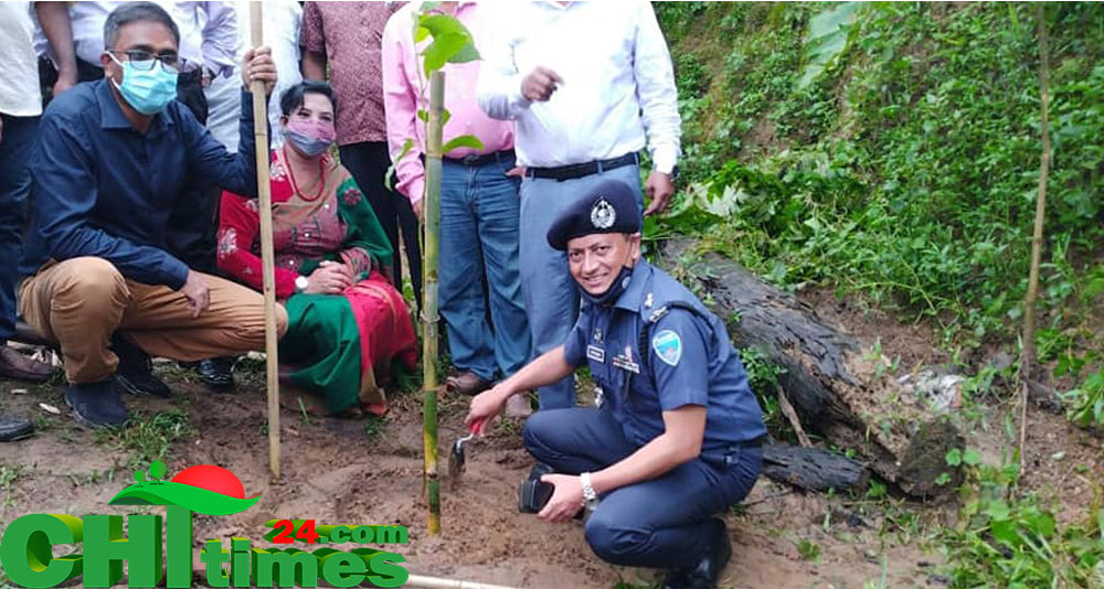 পর্যটন সম্ভাবনাময় দৃষ্টিনন্দিত ফুরোমুনে শতবৃক্ষের চারা রোপন