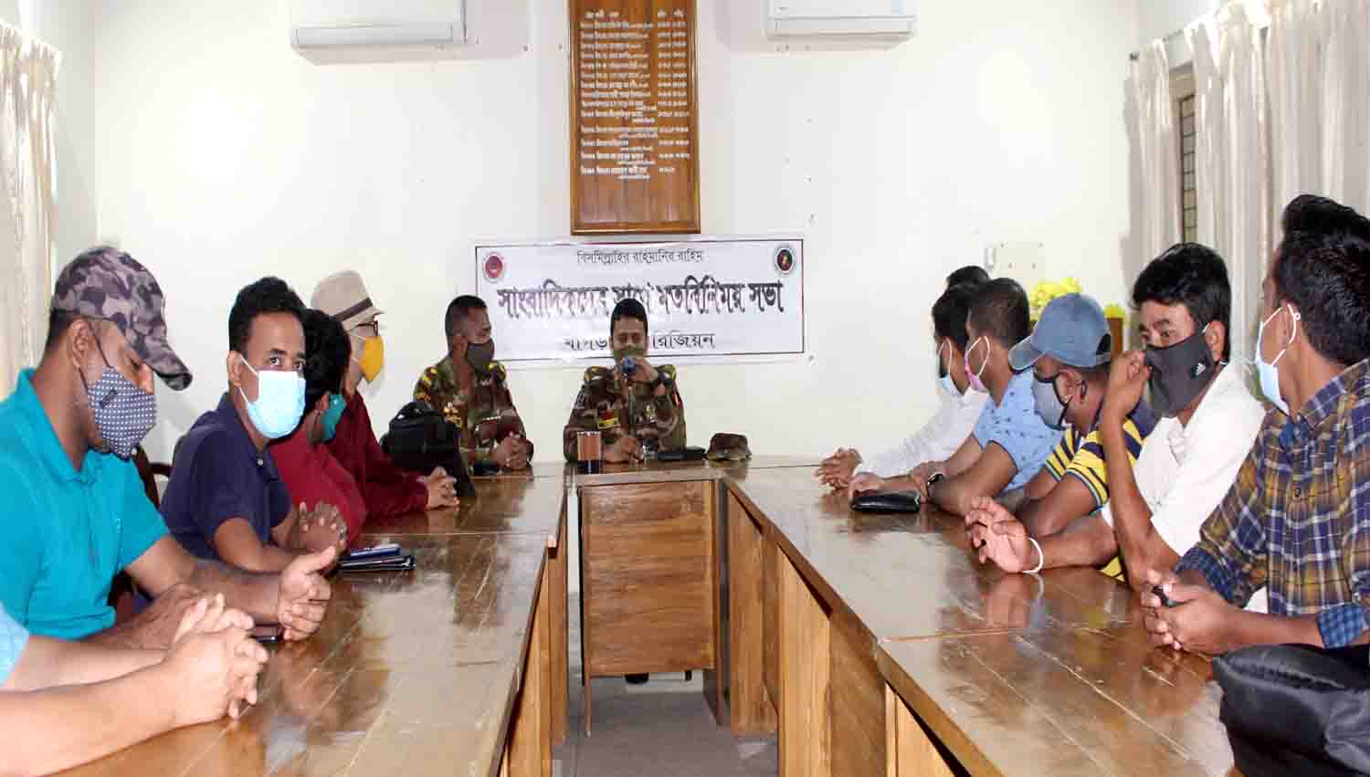 পাহাড়ে শান্তি রক্ষায় সাংবাদিকরাও সমান অংশীদার