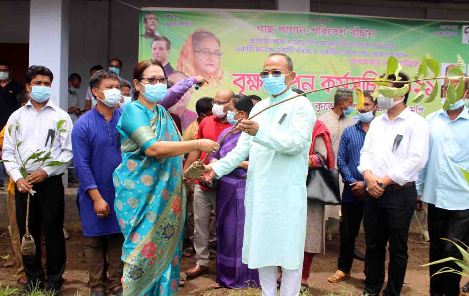 খাগড়াছড়িতে কৃষকলীগের বৃক্ষরোপন কর্মসূচীর উদ্বোধন