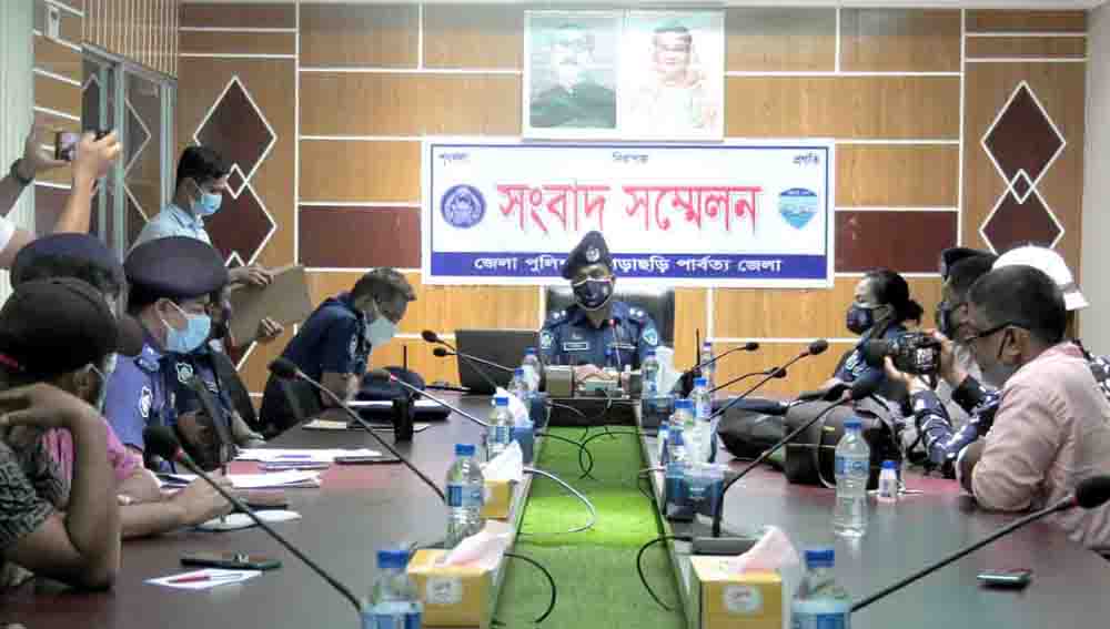 ধর্ষণ ধামাচাপা দিতে গৃহবধূ সবিতা হত্যাকান্ড