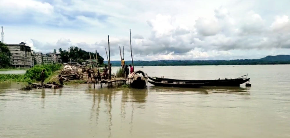 কাপ্তাই হ্রদের ২৫হাজার জেলে’র জন্য নতুন ৫শ মে:টন বিশেষ ভিজিএফ বরাদ্দ