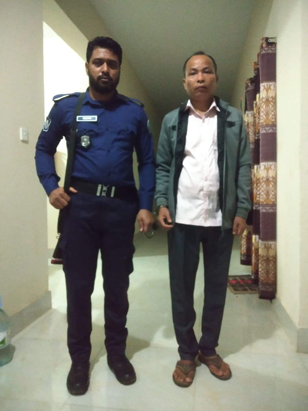 গাঁজাসহ আটক করে ৭ মাসের কারাদন্ড!
