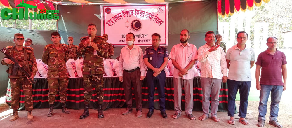 পাহাড়ে অসহায়-দুঃস্থদের মাঝে সেনাবাহিনীর মানবিক সহায়তা অব্যাহত