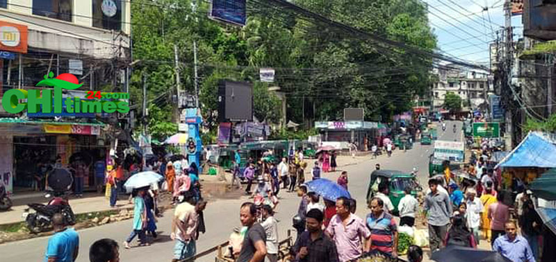 পূর্ব ঘোষণা ছাড়াই রাঙামাটিতে যাত্রীবাহি যান চলাচল বন্ধে দূর্ভোগ চরমে