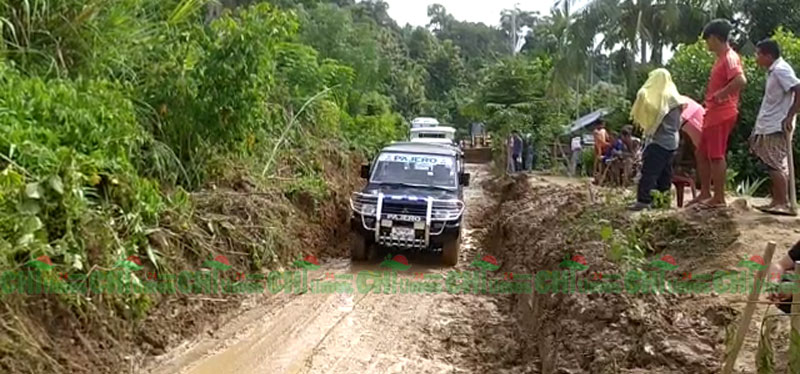 সেনাসদস্যদের অক্লান্ত পরিশ্রমে সচল সাজেক সড়ক; আটকে পড়া পর্যটকদের স্বস্তি