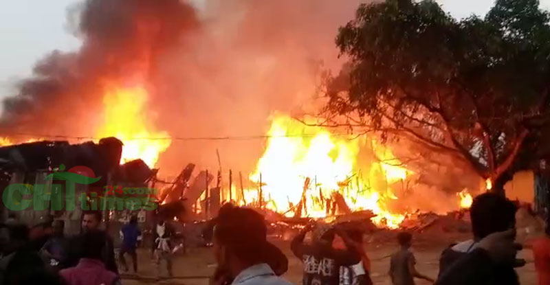 লংগদু’র বাইট্টাপাড়ায় দুই ঘন্টার আগুনে পুড়লো ৩০ দোকান