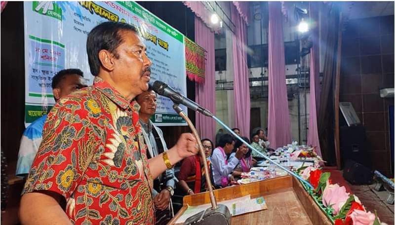 দেশের উন্নয়নে হেডম্যান ও পাড়ার কারবারীদের নিজ নিজ দায়িত্ব সঠিকভাবে পালন করুন; বীর বাহাদুর এমপি
