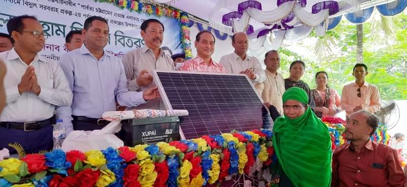 অন্ধকার ঘুছিয়ে আলোকিত এখন পার্বত্যাঞ্চল-পার্বত্য মন্ত্রী