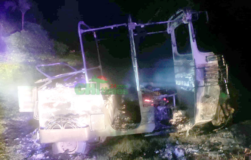 ৬দিনের ব্যবধানে রাঙামাটিতে আবারো অটোরিক্সা জ্বালিয়ে দিলো জুম্ম সন্ত্রাসীরা