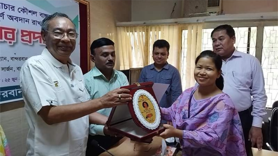 টাকা পয়সা থাকলেই সেবা হয় না, সেবার মানসিকতা থাকতে হবে-চেয়ারম্যান ক্য শৈ হ্লা