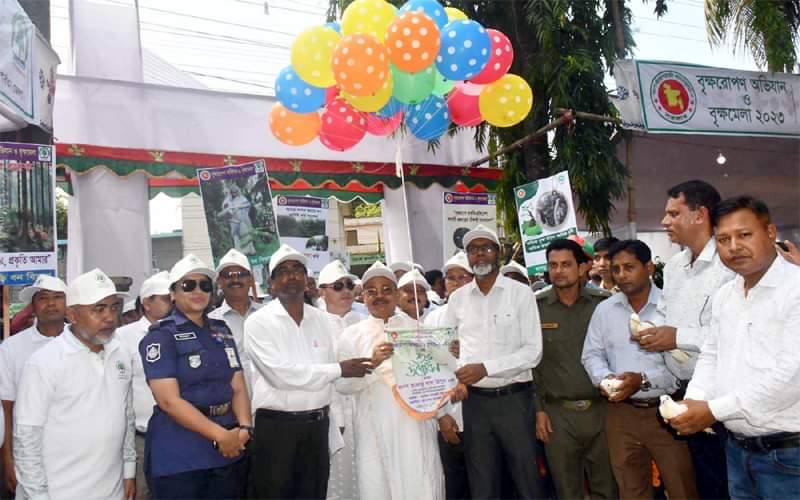 খাগড়াছড়িতে সপ্তাহব্যাপী বৃক্ষরোপন ও বৃক্ষমেলার উদ্বোধন