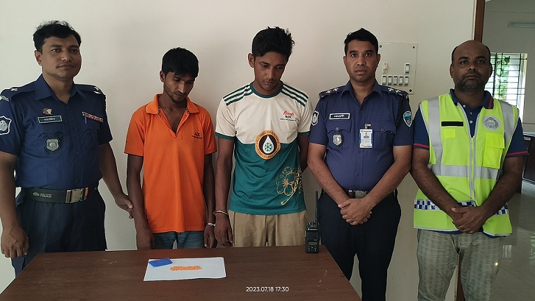 বাঘাইছড়িতে পুলিশের অভিযানে ৮০ পিচ ইয়াবাসহ দুই যুবক আটক