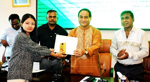 পাহাড়ের মেধাবী তরুণদের কম্পিউটার ও আইসিটি বিষয়ে প্রশিক্ষিত করা হবে; নিখিল কুমার চাকমা