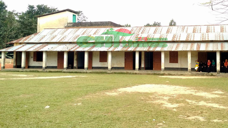 বিদ্যালয় মেরামত ও সংস্কার : ২৫% লাভে সরকারি উন্নয়ন কাজ বিক্রি!