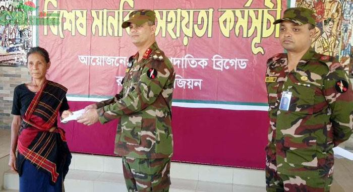 দূর্যোগপূর্ণ মুহুর্তে সেনাবাহিনী সার্বক্ষনিক জনগণের পাশে থাকতে বদ্ধপরিকর; ব্রি:জে: ইমতাজ