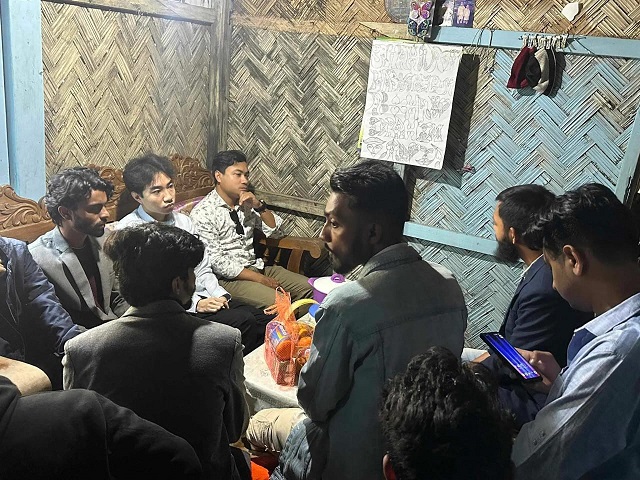 দূর্ঘটনায় আহত কর্মীকে দেখতে গেলেন কেন্দ্রীয় ছাত্রলীগ নেতা অর্কপাল তালুকদার 