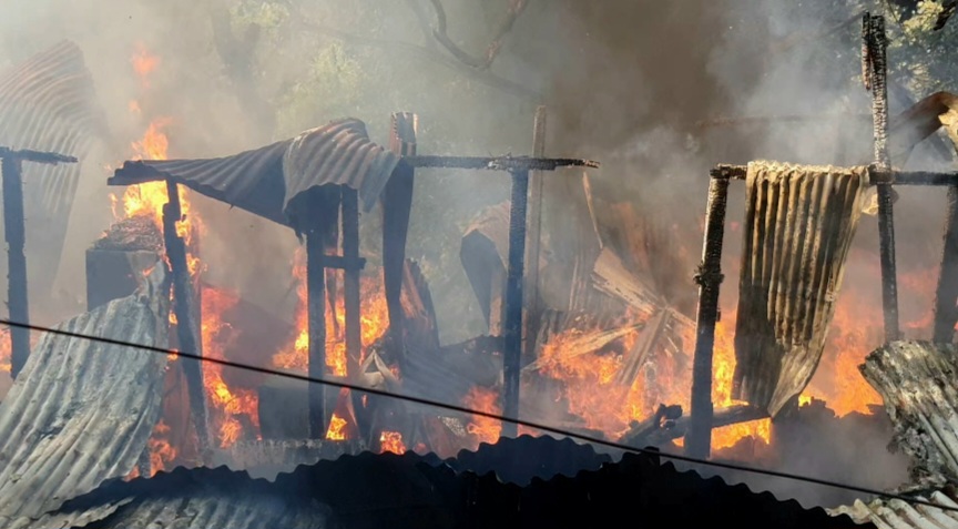 রিজার্ভমুখে আগুনে পুড়লো ৫ বসত ঘর