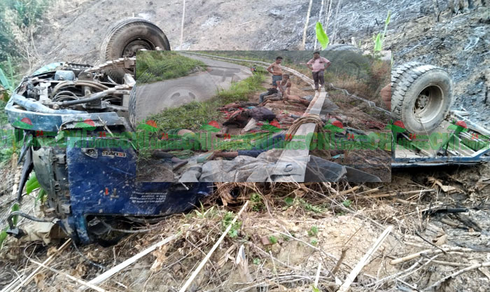 সাজেকে সড়ক দুর্ঘটনায় নিহত ৯ শ্রমিকের মরদেহ স্বজনদের হস্তান্তর