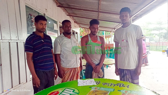 লংগদু’য় ইয়াবা পাচারকালে সাবেক ইউপি সদস্য’সহ আটক-৩ 