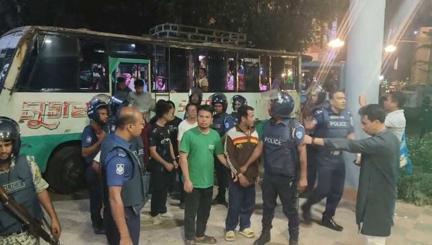 বান্দরবানে যৌথ অভিযানে গ্রেফতার-৫৬ কেএনএফ সদস্য ;দেশীয় বন্দুক উদ্ধার
