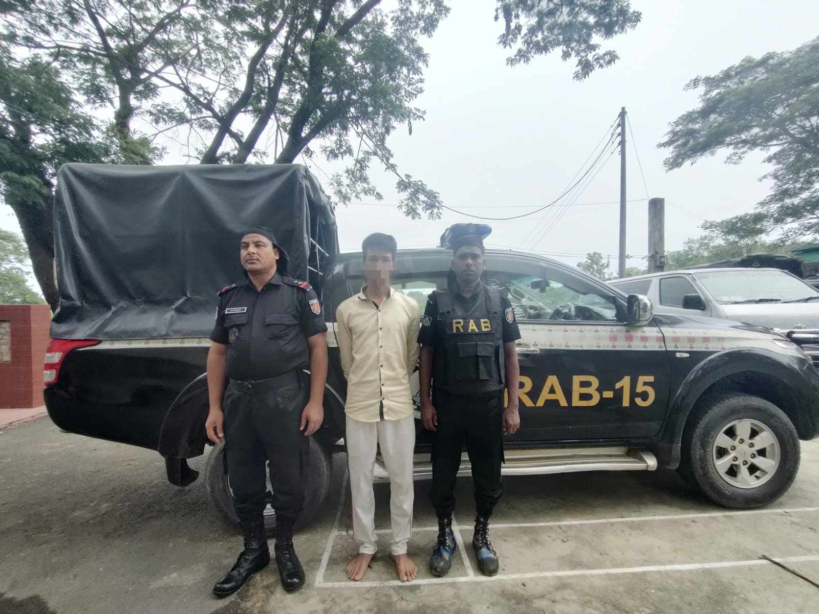 বান্দরবানে কেএনএফের অন্যতম সদস্য গ্রেফতার