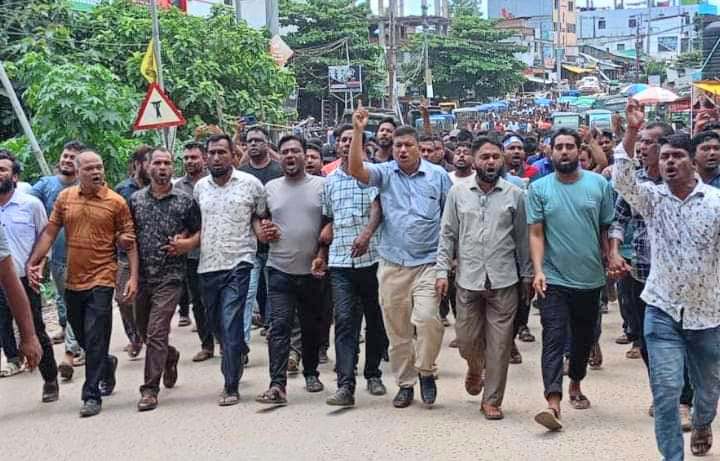 দীঘিনালায় যুবদলের বিক্ষোভ মিছিল