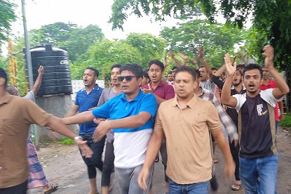 শেখ হাসিনার পদত্যাগে রাজস্থলীতে আনন্দ মিছিল 