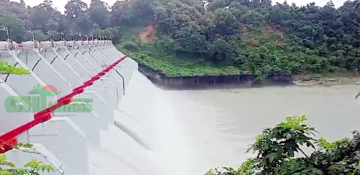 ভারতীয় পানিতে সয়লাব কাপ্তাই লেক; সেকেন্ডে ছাড়ছে ৭৯ হাজার কিউসেক পানি