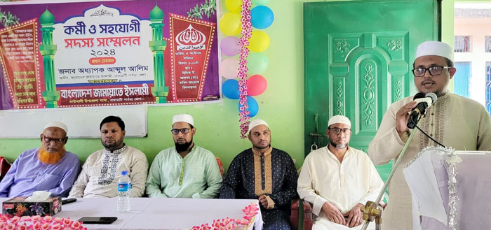 “জুলাই বিপ্লবে শহীদদের পরিবারের সদস্যদের সরকারী চাকুরী দেয়ার দাবি”