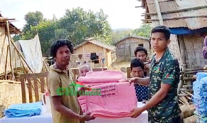 প্রথমবারের মতো কম্বল পেলো দুর্গম নিউথাংনাং পাড়াবাসী