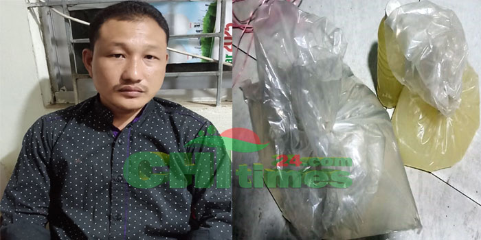 মানিকছড়ি চেকপোষ্টে চোলাই মদসহ চাকমা যুবক আটক