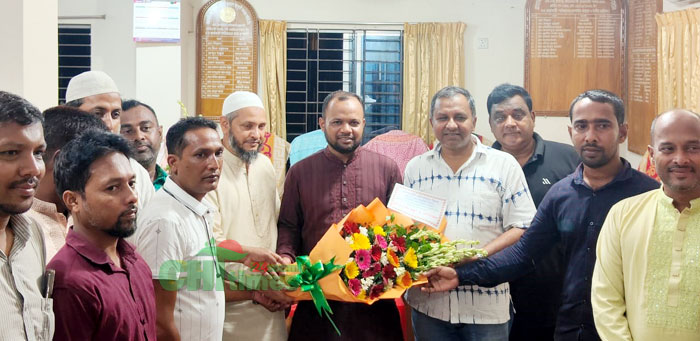 রাঙামাটি আইনজীবি সমিতির ‍দুই নেতাকে সংবর্ধনা 