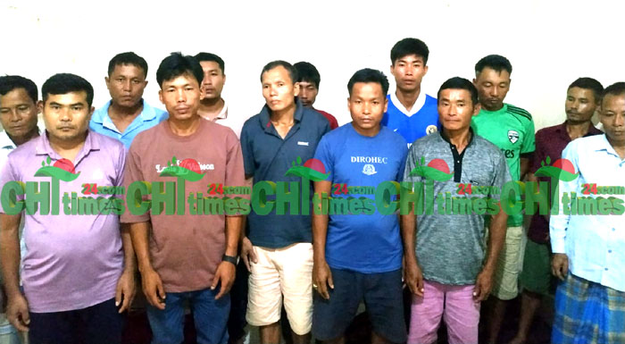 রাঙামাটির আবাসিক হোটেলে জুয়ার আসর,পুলিশের অভিযানে আটক-১৩