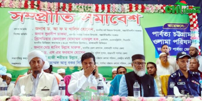 আমার কোনো সেকেন্ড হোম নেই! স্বাভাবিক এক্সিটে দেশেই থাকবো; ধর্ম উপদেষ্টা।