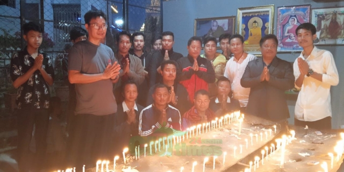  খালেদা জিয়ার রোগমুক্তি কামনায় হাজারবাতি প্রজ্জ্বলে বিশেষ প্রার্থনা