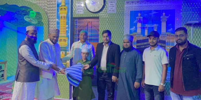 মাজারের এতিমখানা ও হেফজখানায় শীতবস্ত্র বিতরণ করলেন হাবীব আজম
