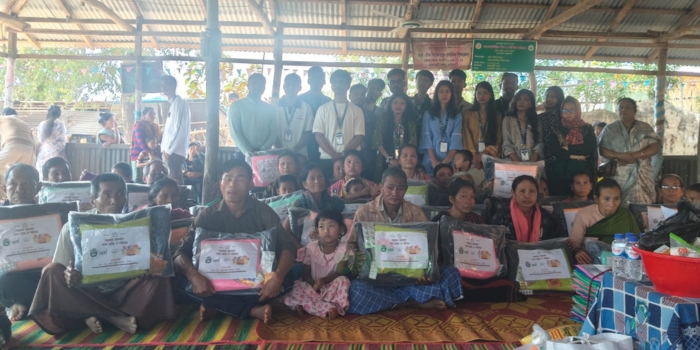 উলুছড়ায় মার্গের শীতবস্ত্র ও শিক্ষা উপকরণ বিতরণ