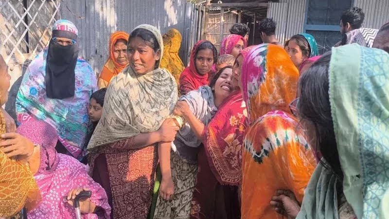 পাবনায় দাদী কুপিয়ে ও নাতনিকে ধর্ষণের পর হত্যা