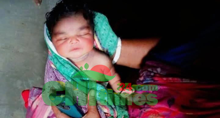 শ্বশানের পাশে পড়ে থাকা হতভাগা নবজাতককে উদ্ধার করল পথচারী