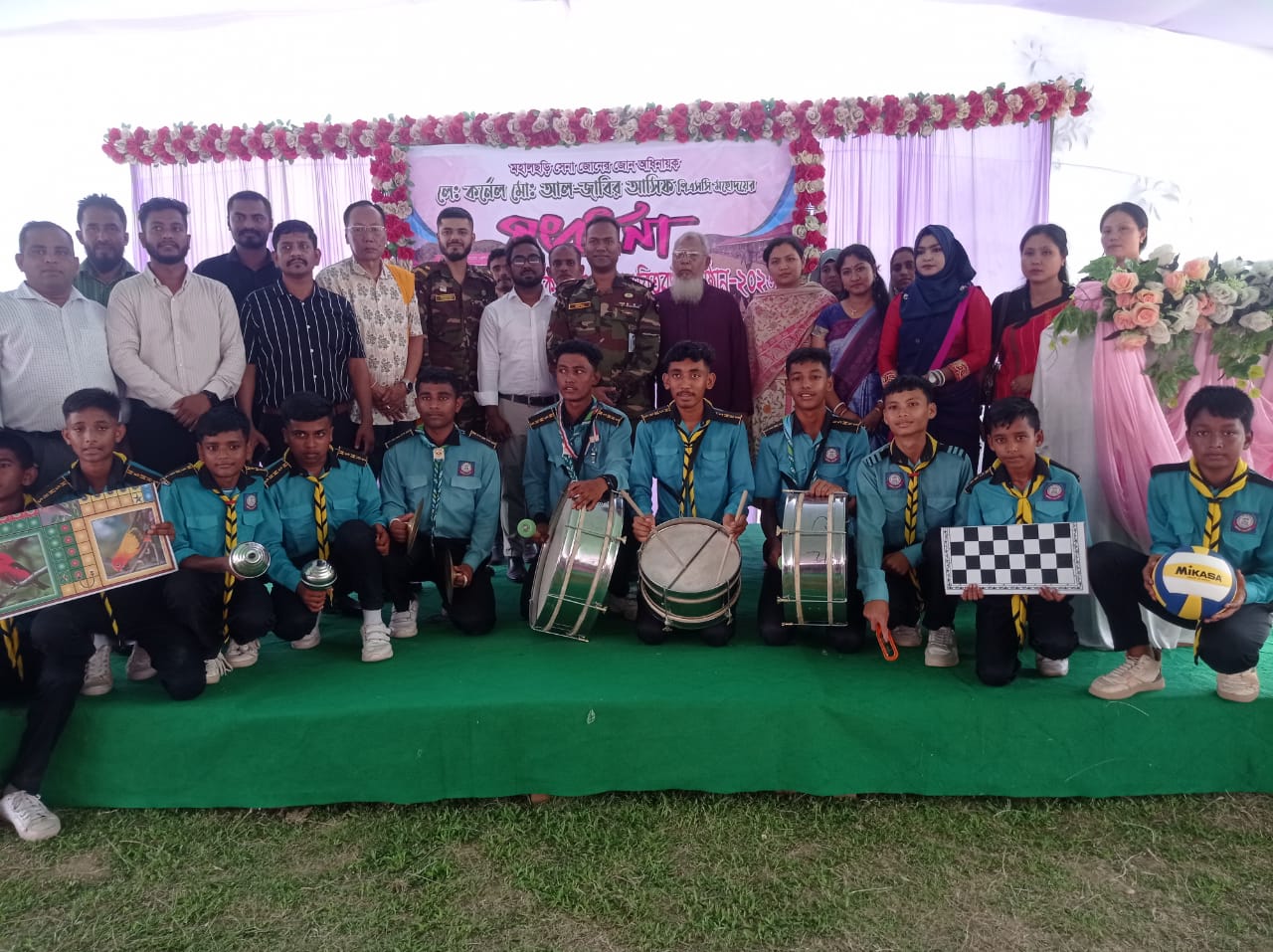মহালছড়িতে শিশু মঞ্চ উচ্চ বিদ্যালয়ের নবীন বরণ ও বার্ষিক ক্রীড়া পুরস্কার বিতরণী