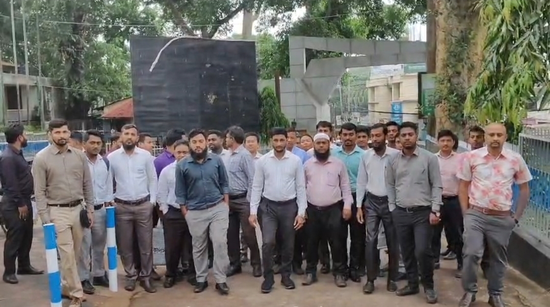 ফারিয়া ও কেমিস্ট সমিতির মধ্যে সমঝোতা মামলা প্রত্যাহারের সিদ্ধান্ত ফারিয়া'র