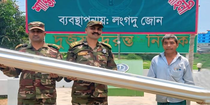 লংগদু জোনের উদ্যোগে অসহায় পরিবারদের মাঝে ঢেউটিন বিতরণ